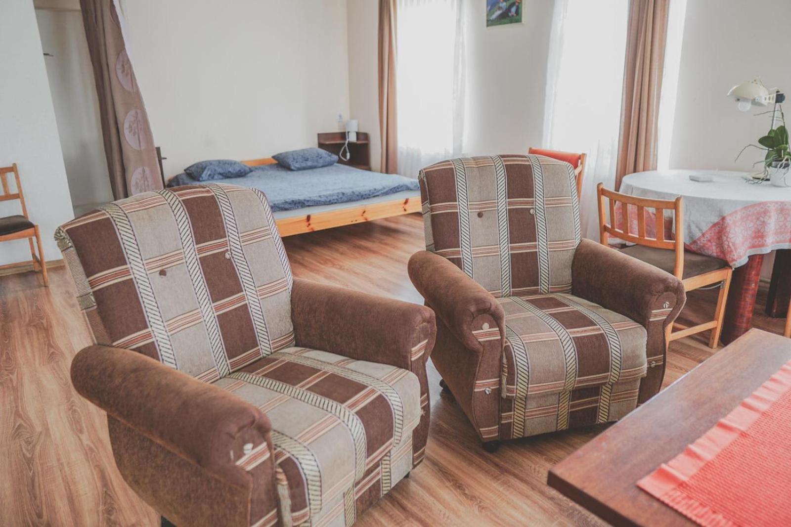 Aimasas Guest House Soleimi Bagian luar foto
